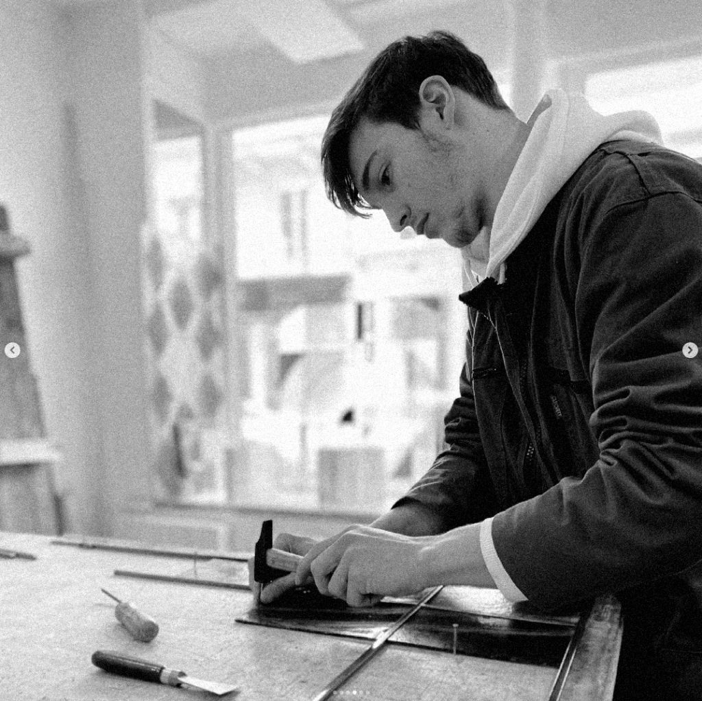 Retouche à l'atelier